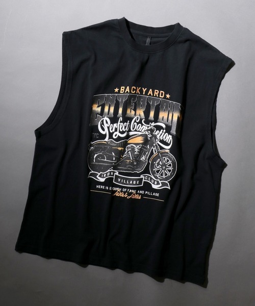 SITRY（シトリー）の「Pigment Graphic No Sleeve Shirt/ピグメント加工 ヴィンテージライク ロックプリント ノースリーブシャツ（タンクトップ・メンズ・ブラック×ホワイト/ブラック系その他4/ブラック系その他6/ブラック系1/ブラック系3/ブラック系その他7/ブラック×グレー/ブラック系その他3/ブラック系その他5/ブラック系2/ブラック系その他2/ブラック系5/ブラック系6/ブラック系7/ブラック系8/ブラック系9/ブラック系4/ブラック系/ブラック/ブラック系その他・XL/M/L）」の9枚目の写真