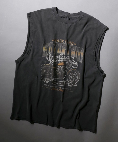 SITRY（シトリー）の「Pigment Graphic No Sleeve Shirt/ピグメント加工 ヴィンテージライク ロックプリント ノースリーブシャツ（タンクトップ・メンズ・ブラック×ホワイト/ブラック系その他4/ブラック系その他6/ブラック系1/ブラック系3/ブラック系その他7/ブラック×グレー/ブラック系その他3/ブラック系その他5/ブラック系2/ブラック系その他2/ブラック系5/ブラック系6/ブラック系7/ブラック系8/ブラック系9/ブラック系4/ブラック系/ブラック/ブラック系その他・XL/M/L）」の10枚目の写真