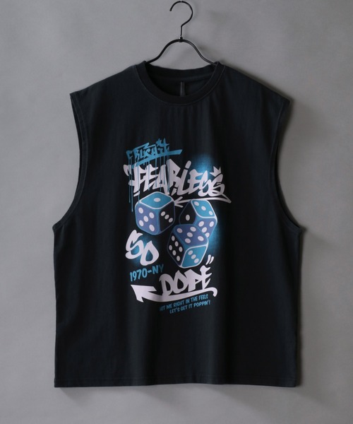 SITRY（シトリー）の「Pigment Graphic No Sleeve Shirt/ピグメント加工 ヴィンテージライク ロックプリント ノースリーブシャツ（タンクトップ・メンズ・ブラック×ホワイト/ブラック系その他4/ブラック系その他6/ブラック系1/ブラック系3/ブラック系その他7/ブラック×グレー/ブラック系その他3/ブラック系その他5/ブラック系2/ブラック系その他2/ブラック系5/ブラック系6/ブラック系7/ブラック系8/ブラック系9/ブラック系4/ブラック系/ブラック/ブラック系その他・XL/M/L）」の22枚目の写真