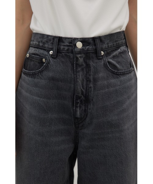 crie conforto（クリーコンフォルト）の「ロークロッチワイドデニム（デニムパンツ・レディース・ライトブラック/ライトブルー・SMALL/MEDIUM）」の9枚目の写真