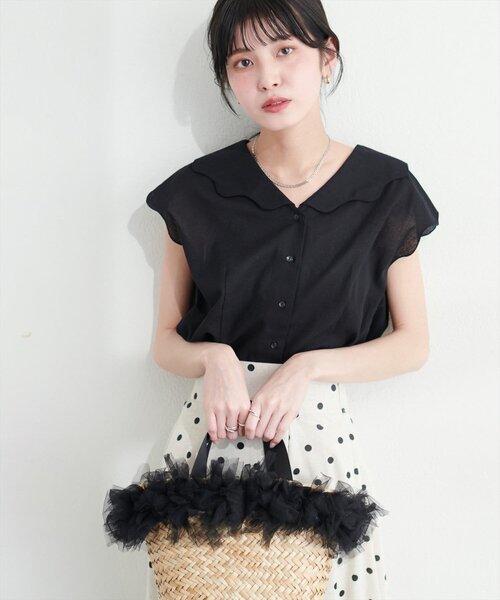 natural couture(ナチュラルクチュール)の「【WEB限定】ゆるスカラップレトロブラウス(シャツ/ブラウス・レディース・オフホワイト/ブラック/サックスブルー/ドット/その他1・FREE)」の8枚目の写真