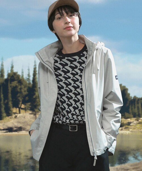 AIGLE（エーグル）の「GORE-TEX WINDSTOPPER ゴアテックスウインドストッパー 防風 透湿 フーデッドジャケット RP マウンテンパーカー（マウンテンパーカー・レディース・ダークブルー/グリーン/ホワイト・34/36/38/40）」の6枚目の写真
