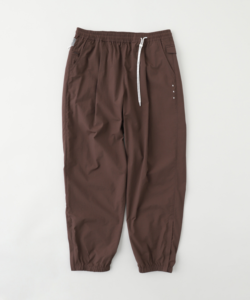 417 EDIFICE（フォーワンセブンエディフィス）の「MANNENROU 417別注 HARVEST TRAINER（カーゴパンツ・メンズ・ブラック/ブラウン/ベージュ/ブルー/ピンク・3/4）」の3枚目の写真