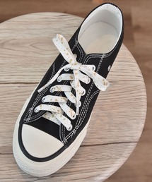 Mayree（メイリー）の「【float】《ユニセックス/男女兼用》ペイント柄 デザイン 平型 靴紐（シューズアクセサリー）」