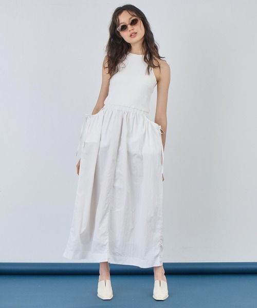 ANAP(アナップ)の「カップ付き タンクトップ ドッキング ワンピース(ワンピース・レディース・ホワイト/ブラック・FREE)」の2枚目の写真