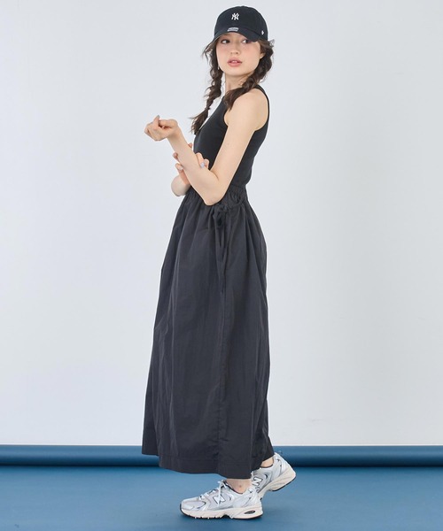 ANAP(アナップ)の「カップ付き タンクトップ ドッキング ワンピース(ワンピース・レディース・ホワイト/ブラック・FREE)」の6枚目の写真