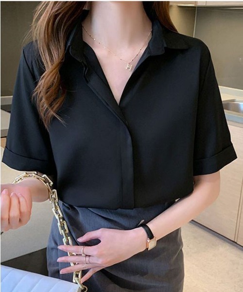 SallyLunn(サリーラン)の「襟付きシャツブラウス(シャツ/ブラウス・レディース・ブラック/ホワイト/ブルー・MEDIUM/LARGE)」の6枚目の写真