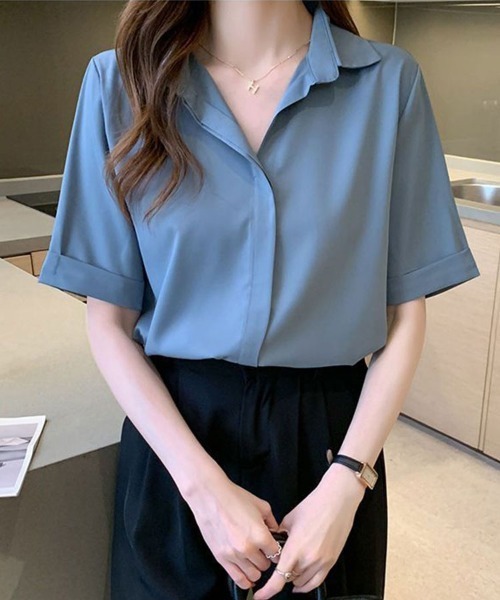 SallyLunn(サリーラン)の「襟付きシャツブラウス(シャツ/ブラウス・レディース・ブラック/ホワイト/ブルー・MEDIUM/LARGE)」の8枚目の写真