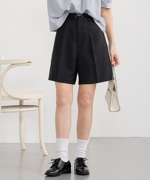 NICOLE CLUB(ニコル クラブ)の「ハーフパンツ(その他パンツ・レディース・ブラック/サックスブルー/チャコール・MEDIUM)」の1枚目の写真