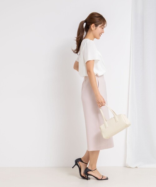 NOLLEY’S Sophi(ノーリーズソフィ)の「ジョーゼットVネックフリルブラウス(シャツ/ブラウス・レディース・オフホワイト/サックスブルー・38/36)」の11枚目の写真