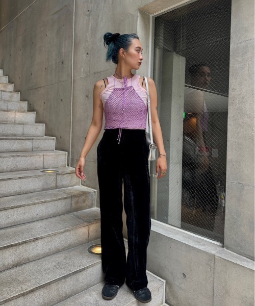 Ameri（アメリ）の「MEDI HALTER NECK KNIT ACCESSORY（キャミソール・レディース・ピンク/ゴールド/ブラック・FREE）」の13枚目の写真