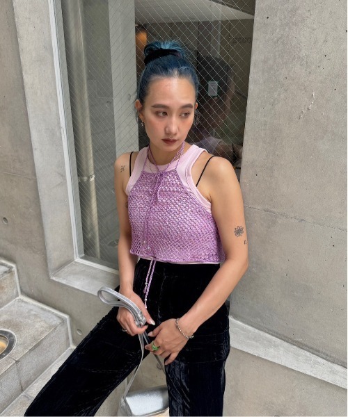 Ameri（アメリ）の「MEDI HALTER NECK KNIT ACCESSORY（キャミソール・レディース・ピンク/ゴールド/ブラック・FREE）」の12枚目の写真