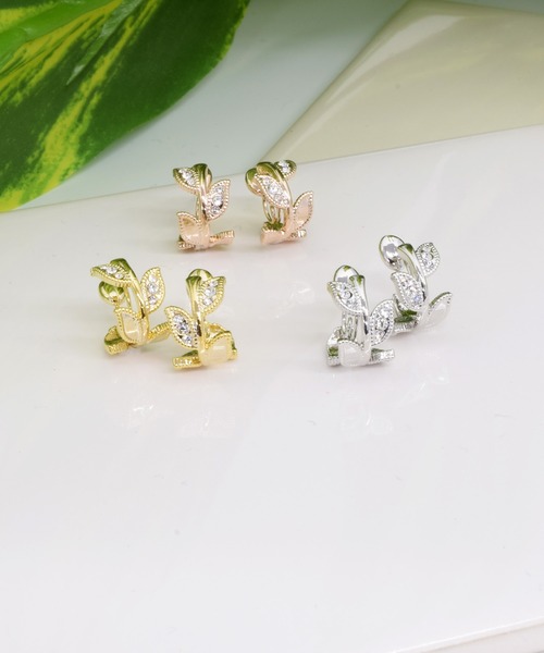 CALIN STANDARD(カリンスタンダード)の「◆金属アレルギー対応◆◆made in japan◆【痛くない】【落ちにくい】【ストレスフリーな着け心地】ビジューリーフ ミニループフィットイヤリング(イヤリング・レディース・シルバー/ピンクゴールド/ゴールド・FREE)」の4枚目の写真