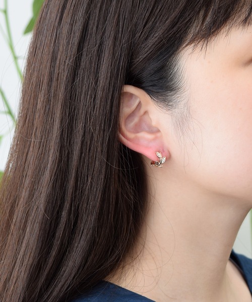 CALIN STANDARD(カリンスタンダード)の「◆金属アレルギー対応◆◆made in japan◆【痛くない】【落ちにくい】【ストレスフリーな着け心地】ビジューリーフ ミニループフィットイヤリング(イヤリング・レディース・シルバー/ピンクゴールド/ゴールド・FREE)」の7枚目の写真