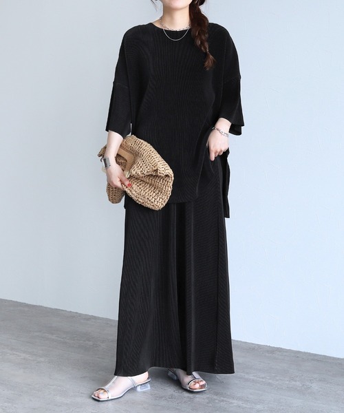 reca（レカ）の「オーバーサイズプリーツプルオーバー（Tシャツ/カットソー・レディース・グレイッシュベージュ/ブラック・FREE）」の12枚目の写真