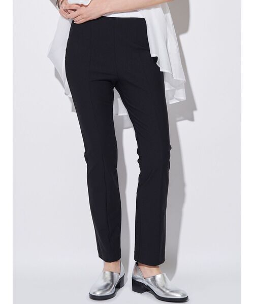 ELENDEEK（エレンディーク）の「ハイストレッチスティックパンツ【美脚パンツ】（その他パンツ・レディース・ブラック/チャコールグレー・01/02）」の21枚目の写真
