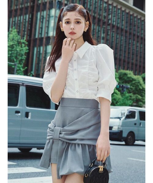 dazzlin(ダズリン)の「タックスリーブギャザーシャツ(シャツ/ブラウス・レディース・イエロー/ブルー/オフホワイト・FREE)」の5枚目の写真