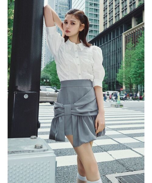 dazzlin(ダズリン)の「タックスリーブギャザーシャツ(シャツ/ブラウス・レディース・イエロー/ブルー/オフホワイト・FREE)」の7枚目の写真