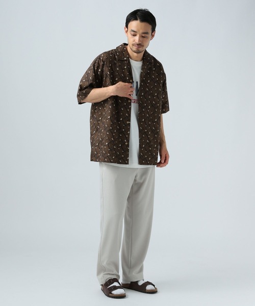 BAYFLOW（ベイフロー）の「[夏でも羽織りやすい]レトロパターン半袖柄シャツ（シャツ/ブラウス・メンズ・ネイビー/ブラック/ブラウン・MEDIUM/LARGE）」の5枚目の写真