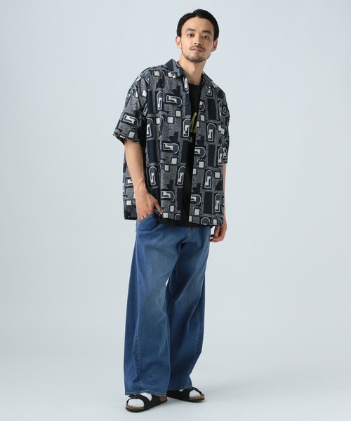 BAYFLOW（ベイフロー）の「[夏でも羽織りやすい]レトロパターン半袖柄シャツ（シャツ/ブラウス・メンズ・ネイビー/ブラック/ブラウン・MEDIUM/LARGE）」の6枚目の写真