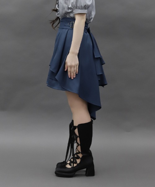 axes femme POETIQUE（アクシーズファムポエティック）の「バッスルデザインショートパンツ（その他パンツ・レディース・ブルー/ブラック/キナリ・MEDIUM）」の4枚目の写真