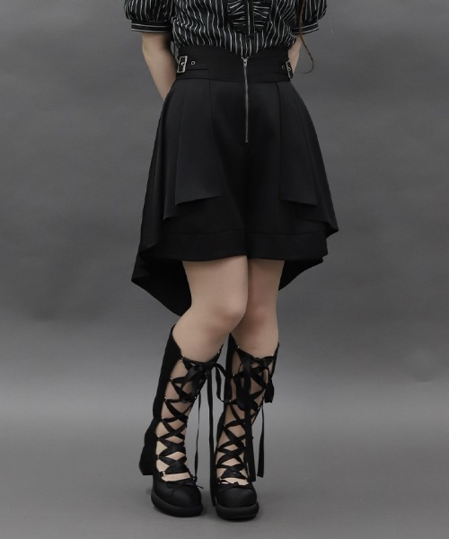 axes femme POETIQUE（アクシーズファムポエティック）の「バッスルデザインショートパンツ（その他パンツ・レディース・ブルー/ブラック/キナリ・MEDIUM）」の9枚目の写真