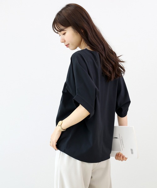 Aletta vita(アレッタビータ)の「汗染み防止加工タック使いドルマンプルオーバー(Tシャツ/カットソー・レディース・モカ/ブラック/グレー・M)」の5枚目の写真