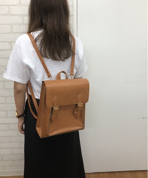BACKYARD FAMILY(バックヤードファミリー)の「サッチェルバッグ 縦型(バックパック/リュック・レディース・アイボリー/ブラウン/キャメル・FREE)」の7枚目の写真