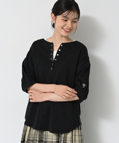 Dessin（デッサン）の「【360度可愛い/前後2WAY/洗える】ライトコットンヘンリーカットソー（Tシャツ/カットソー・レディース・ピンク/ブラック/ブラウン系その他/ナチュラル・01/02/03/00）」の11枚目の写真