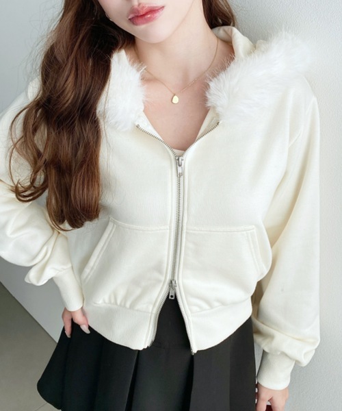 プラダ♡ショート丈ホワイトパーカーXSサイズ セール】ファーフードダブルジップショートパーカー（パーカー