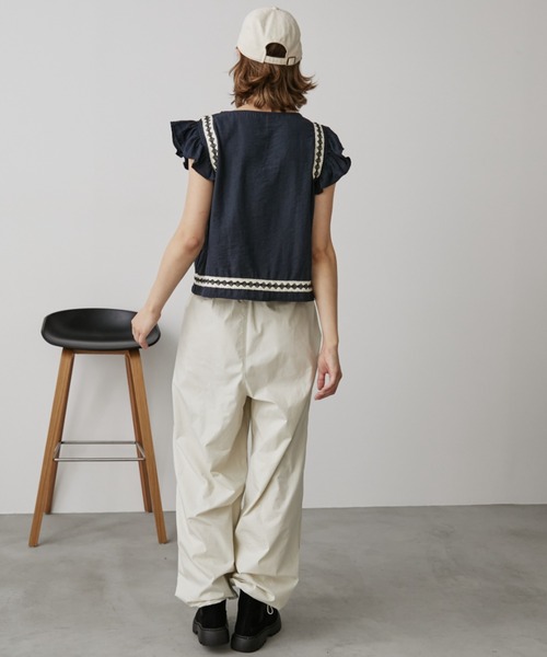 Auntie Rosa Holiday（アンティローザホリデー）の「ピンタック刺繍ノースリブラウス（シャツ/ブラウス・レディース・ネイビー/ホワイト・FREE）」の11枚目の写真