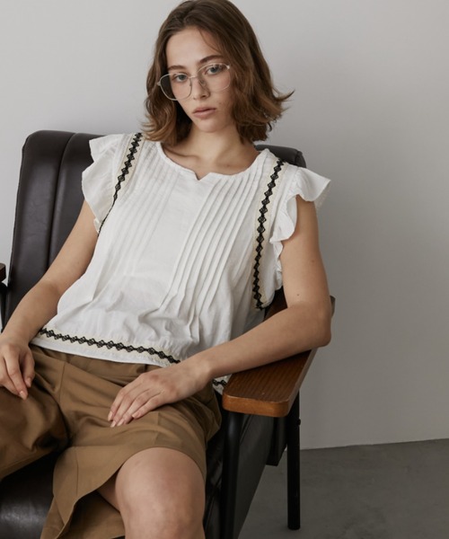 Auntie Rosa Holiday（アンティローザホリデー）の「ピンタック刺繍ノースリブラウス（シャツ/ブラウス・レディース・ネイビー/ホワイト・FREE）」の15枚目の写真