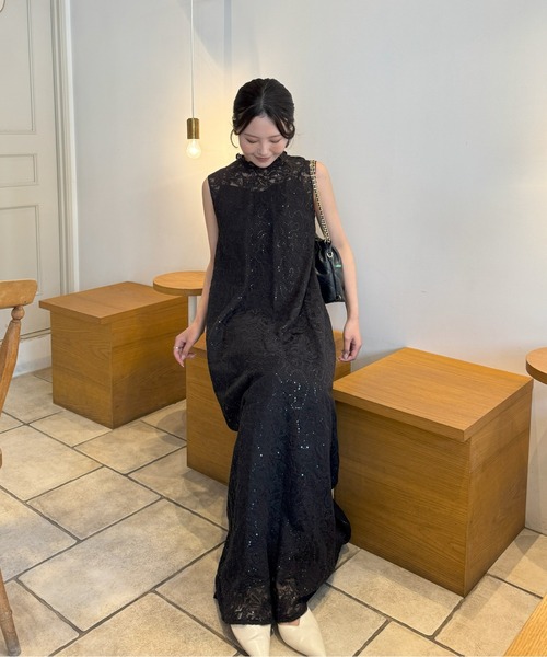 LE'RURE(リルアー)の「Prism lace A-line dress(ドレス・レディース・ライトブルー/ブラック/ホワイト系その他/ベージュ/グリーン系その他/チャコール・MEDIUM/SMALL/M-Short/M-Long)」の10枚目の写真