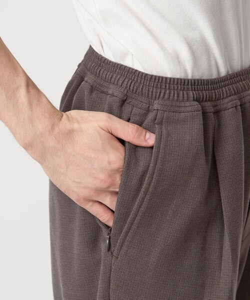 green label relaxing(グリーンレーベルリラクシング)の「TRカルゼ 裏起毛 オルマイ ワイド パンツ -2WAYストレッチ-(その他パンツ・メンズ・ブラック/モカ/ダークグリーン・S/M/L/XL)」の22枚目の写真