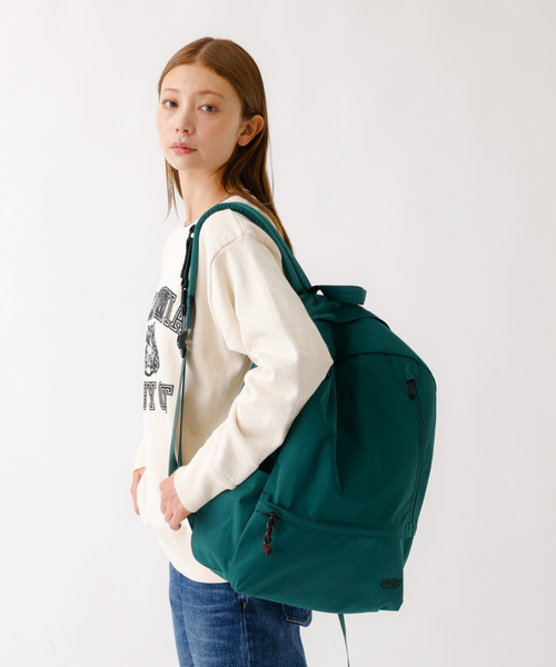 UNIVERSAL OVERALL(ユニバーサルオーバーオール)の「【UNIVERSAL OVERALL/ユニバーサルオーバーオール 】11ポケットリュックサック/BACKPACK/マットナイロン/ユニセックス【WEB限定】(バックパック/リュック・メンズ・ブラック/グリーン/ネイビー・フリー)」の2枚目の写真