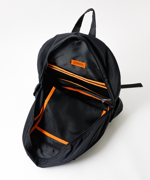 UNIVERSAL OVERALL(ユニバーサルオーバーオール)の「【UNIVERSAL OVERALL/ユニバーサルオーバーオール 】11ポケットリュックサック/BACKPACK/マットナイロン/ユニセックス【WEB限定】(バックパック/リュック・メンズ・ブラック/グリーン/ネイビー・フリー)」の7枚目の写真