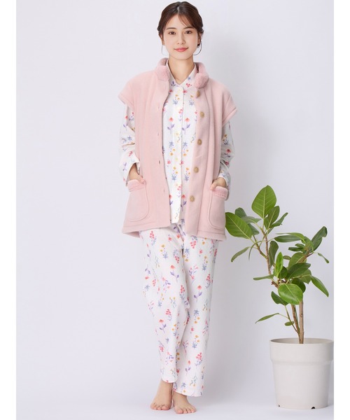 さえら、ポテチーノのピンク フリース ルームウェア さえら