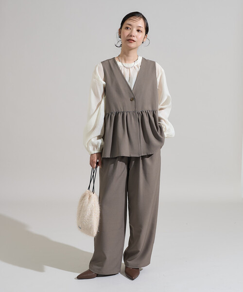 FREAK'S STORE(フリークスストア)の「ペプラムベスト<セットアップ対応>限定展開(ベスト・レディース・ライトグレー/ブラウン/ネイビー・フリ-)」の4枚目の写真