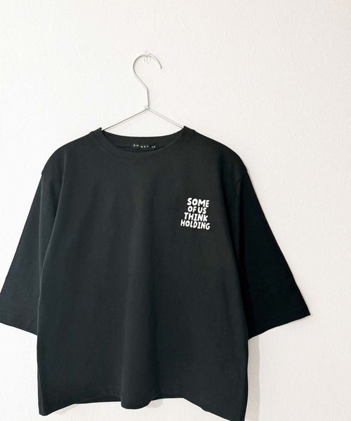 SHISKY（シスキー）の「SHISKY / シスキー グラフィティープリント オーバーサイズTシャツ キッズ 7分袖（Tシャツ/カットソー・キッズ・オフホワイト/ダークグリーン/杢グレー/ブラック系その他/ホワイト系その他2/ブラック系その他3/ブラック/ホワイト系その他/ホワイト系その他3/ブラック系その他4/チャコール/ネイビー・130/140/150/160）」の19枚目の写真