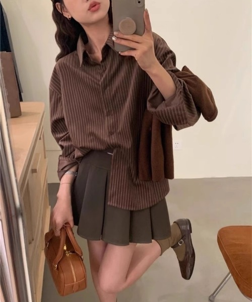 Ritzy(リッツィー)の「オーバーサイズ ストライプシャツ(シャツ/ブラウス・レディース・アイボリー/モカ/ベージュ・L/M)」の1枚目の写真