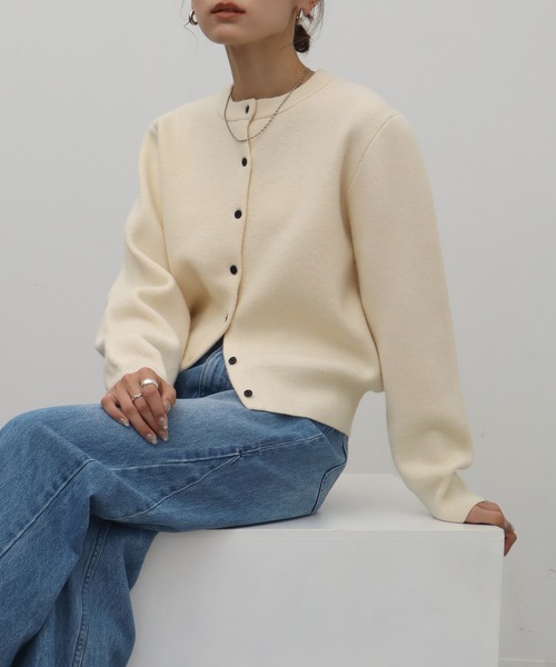 NOGLE（ノグル）の「【NOGLE/ノグル】コンパクトカーディガン（カーディガン/ボレロ・レディース・ブラック/アイボリー/チャコール/ネイビー/ピンク/レッド/ブルー・FREE）」の4枚目の写真