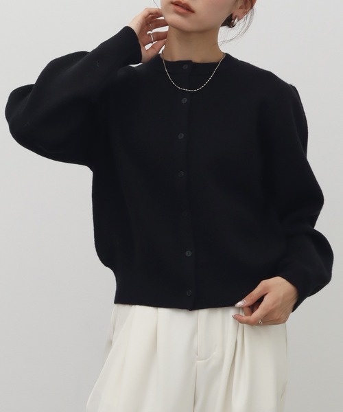 NOGLE（ノグル）の「【NOGLE/ノグル】コンパクトカーディガン（カーディガン/ボレロ・レディース・ブラック/アイボリー/チャコール/ネイビー/ピンク/レッド/ブルー・FREE）」の2枚目の写真