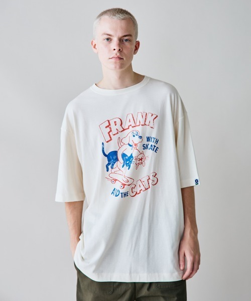 rehacer(レアセル)の「rehacer : Chill Friends Vintage-Like T-shirt / チルフレンズ ヴィンテージライク T-shirt(Tシャツ/カットソー・メンズ・アッシュグレー/ブラック/アイボリー・X-LARGE/LARGE/MEDIUM)」の10枚目の写真