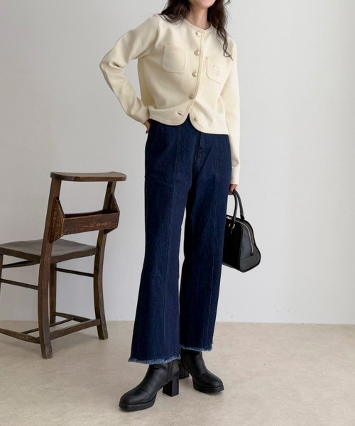 fredy emue（フレディエミュ）の「センター切り替えカラーデニムパンツ（デニムパンツ・レディース・ブラック/ネイビー・マルチサイズ）」の4枚目の写真