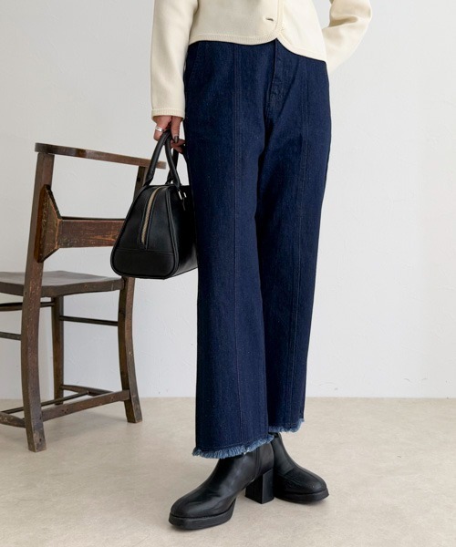 fredy emue（フレディエミュ）の「センター切り替えカラーデニムパンツ（デニムパンツ・レディース・ブラック/ネイビー・マルチサイズ）」の9枚目の写真