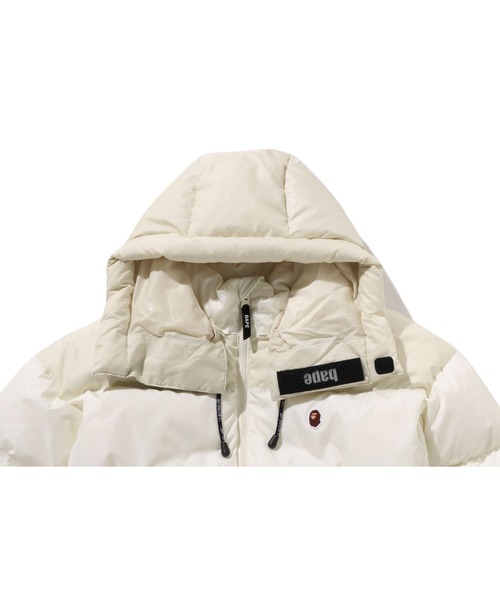 A BATHING APE(アベイシングエイプ)の「ONE POINT RELAXED FIT DOWN JACKET(ダウンジャケット/コート・レディース・ブラック/アイボリー・FREE)」の9枚目の写真
