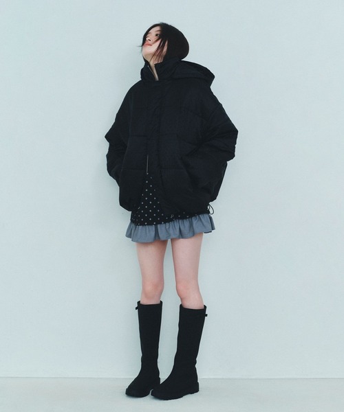 Heather(ヘザー)の「HOLiC 中綿フードブルゾン 598411(ダウンジャケット/コート・レディース・オフホワイト/ブラック系その他・FREE)」の4枚目の写真