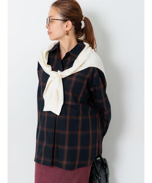 Lugnoncure(ルノンキュール)の「チェックオーバーシャツ(シャツ/ブラウス・レディース・オフホワイト/ネイビー・F)」の2枚目の写真