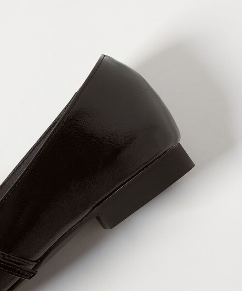 SY UNITED ARROWS(シーユナイテッドアローズ)の「<SY> Tストラップ フラット15↑(パンプス・レディース・ブラック/ゴールド/ワインレッド・22.5cm/25cm/24.5cm/24cm/23.5cm/23cm)」の20枚目の写真