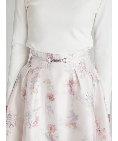 CELFORD(セルフォード)の「レイヤードフラワープリントスカート(スカート・レディース・ダークネイビー/オフホワイト/ライトピンク・36/38)」の9枚目の写真